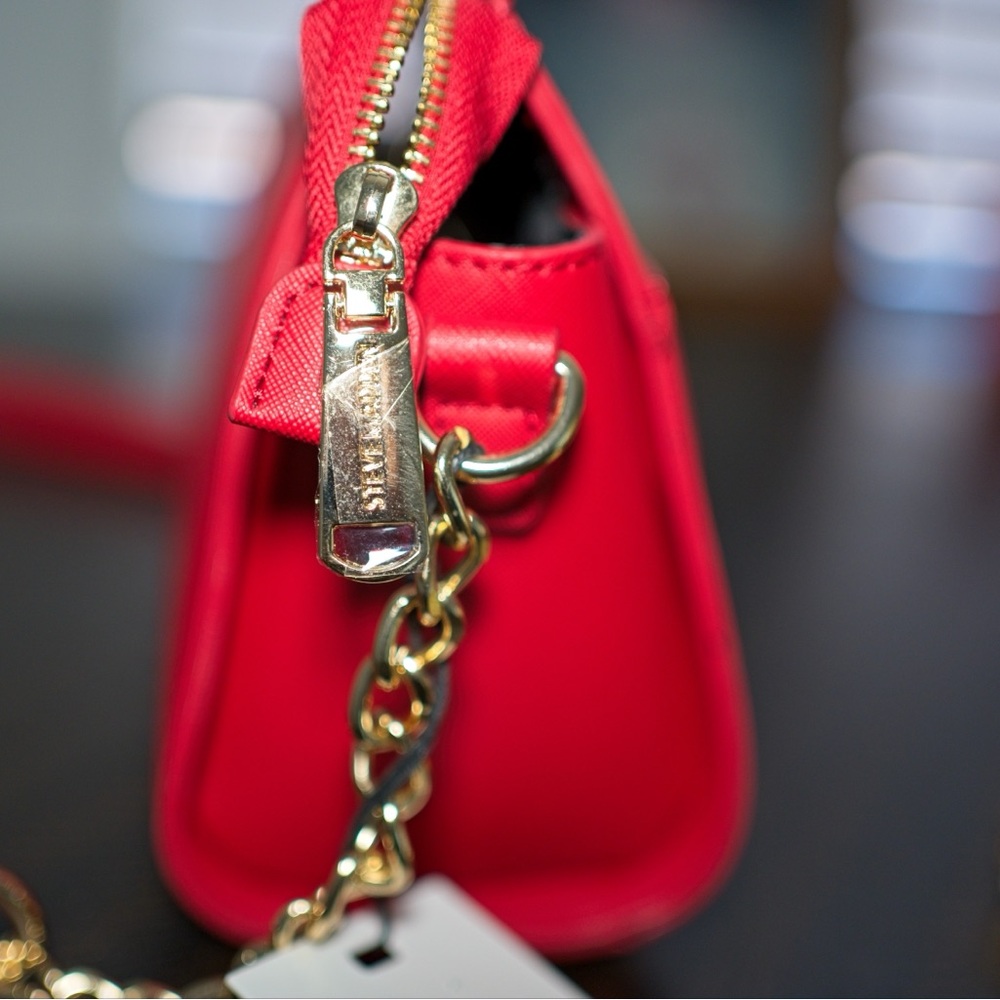 Steve Madden Vibrant Red Crossbody Bag - Picture 5 of 7